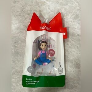 BRAND NEW in package Ms Rachel Tonie